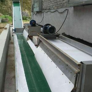 蛋雞清糞機(jī)