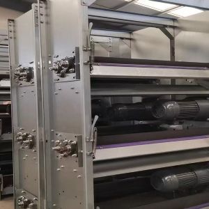 高鋅板自動(dòng)清糞機(jī)